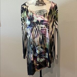 Pretty Woman Elegant Multicolor Floral Women's Tunic w/ bling Elegant cruise